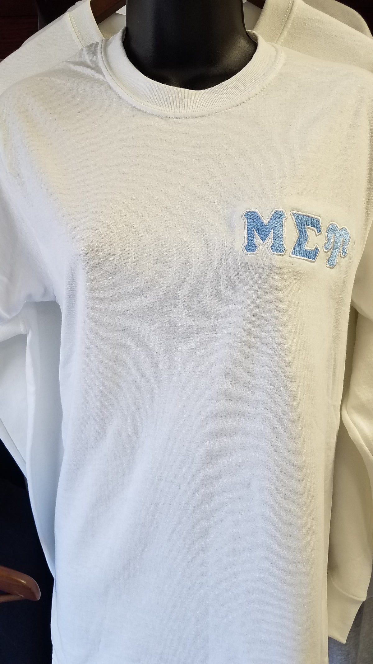 Mu Sigma Upsilon White T-Shirt Short-Sleeve/Long-Sleeve - Monarca Style
